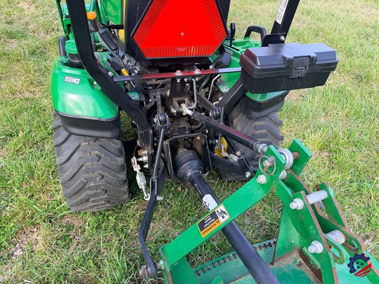 2025-john-deere-1023e-image-65