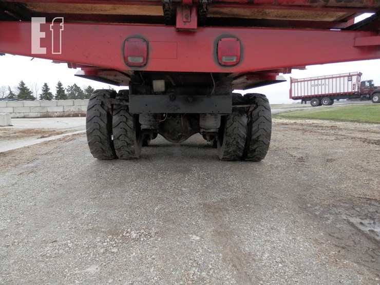 1988-peterbilt-357-image-8