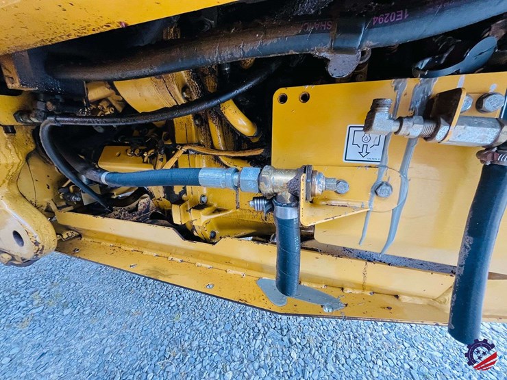 2010-caterpillar-120m-image-69