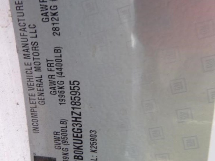 2017-chevrolet-2500hd-image-34