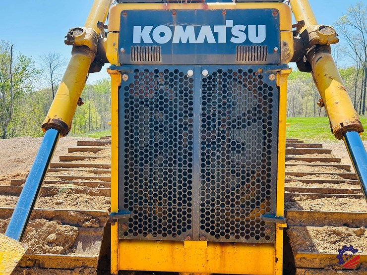 2023-komatsu-d65px-18-image-8