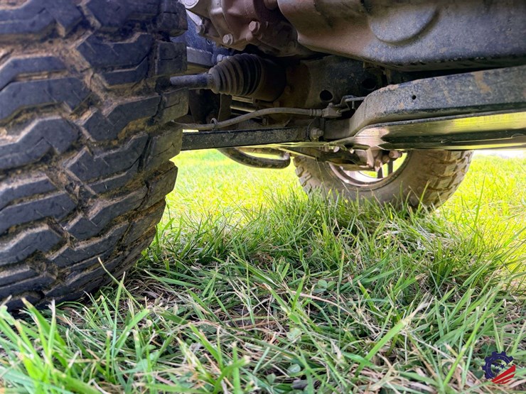 2023-john-deere-gator-xuv-835r-image-47