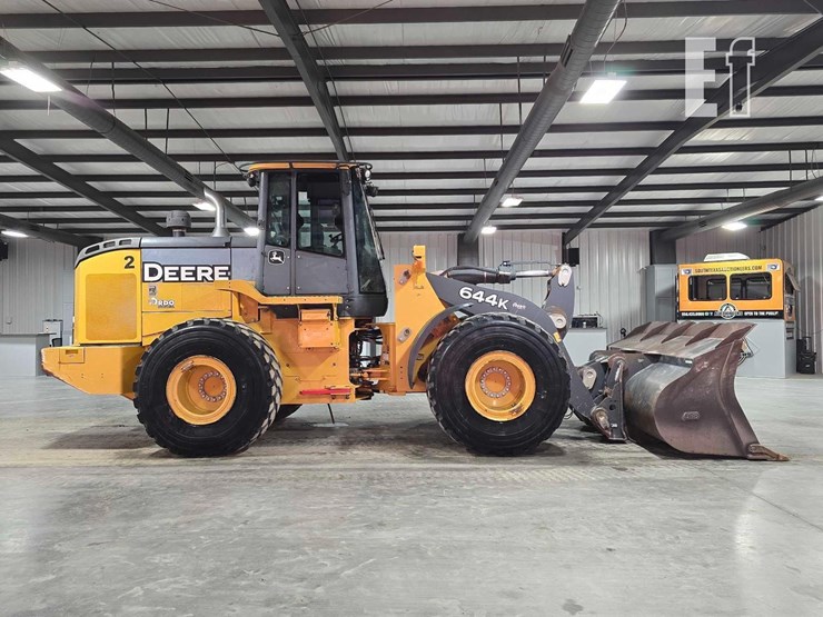 2017-deere-644k-image-6