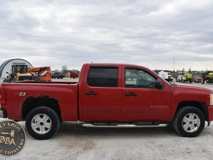 2009-chevrolet-silverado-1500-lt-image-9