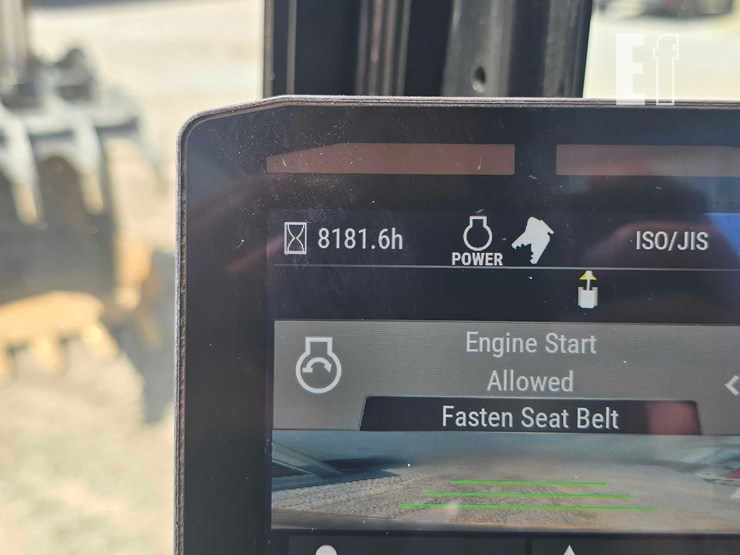 2019-caterpillar-320-image-21