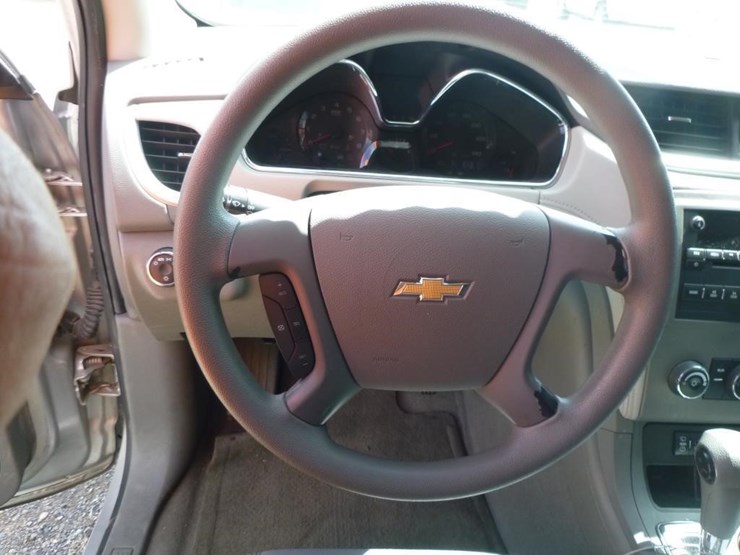 2015-chevrolet-traverse-image-9