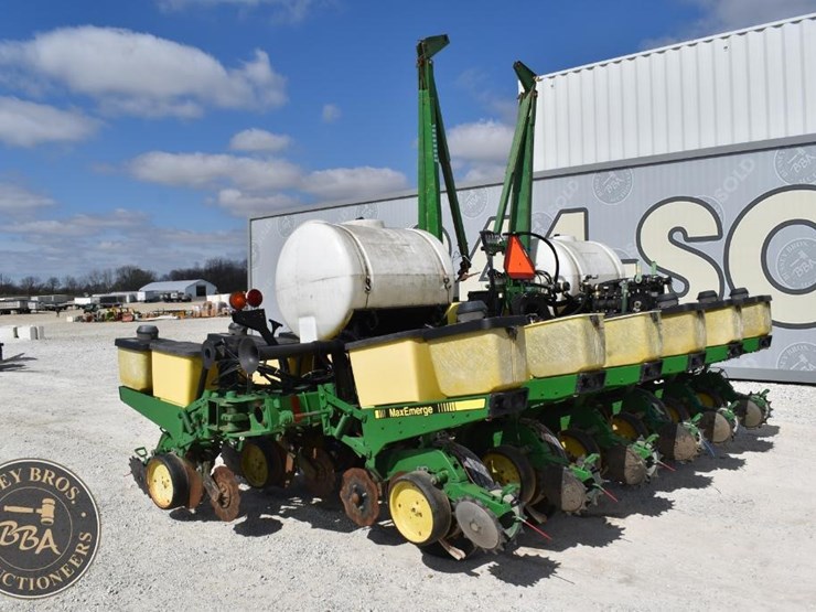 john-deere-7200-image-3