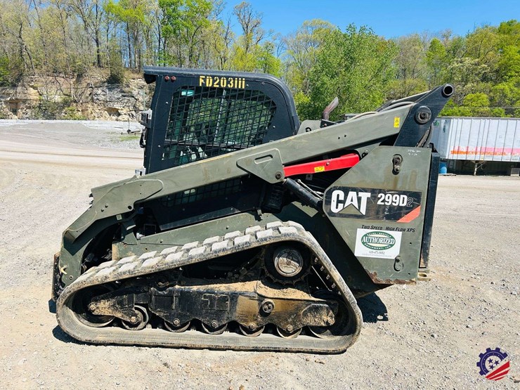 2018-caterpillar-299d2-image-3