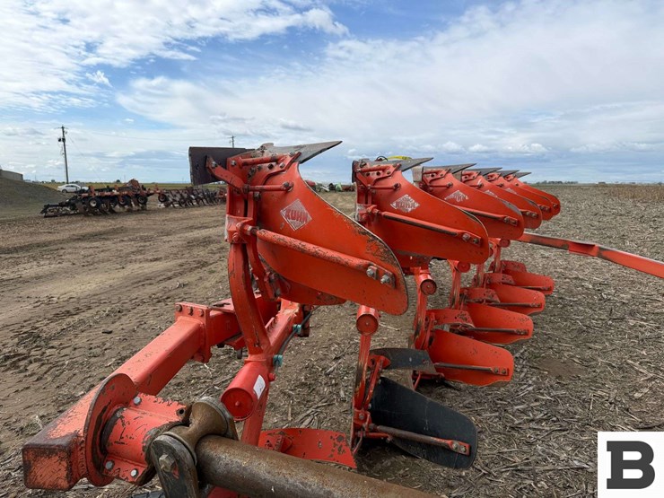 kuhn-multi-master-100dl-6-bottom-plow-image-24