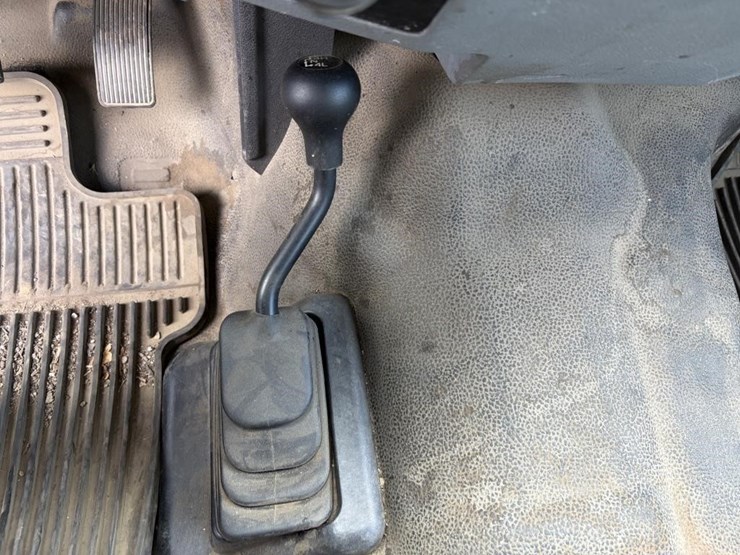 2011-ford-f250-image-17