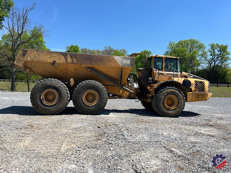 2010-volvo-a40e-image-5