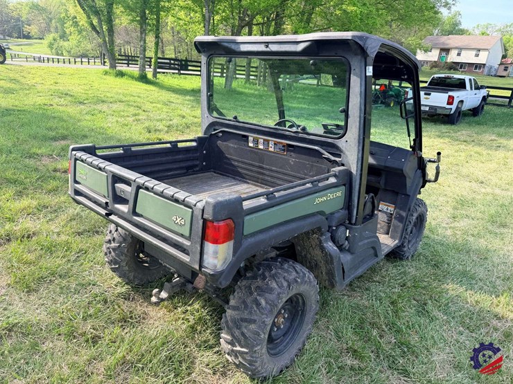 2019-john-deere-gator-xuv-835m-image-5