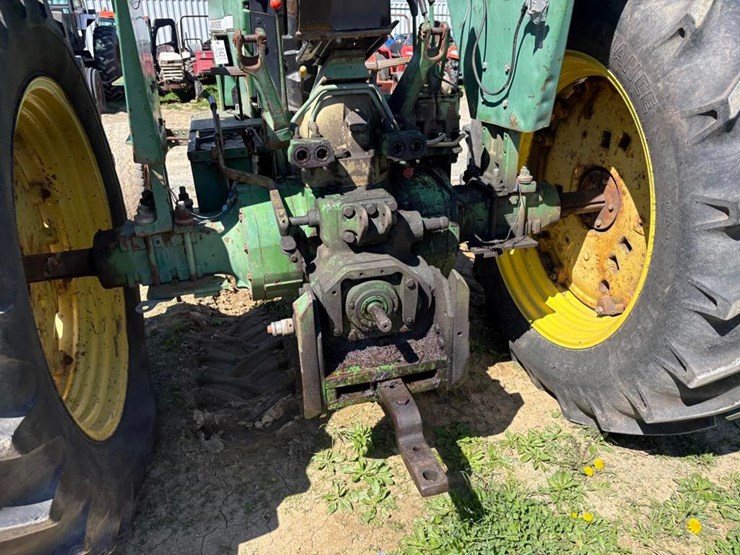 john-deere-2840-image-11