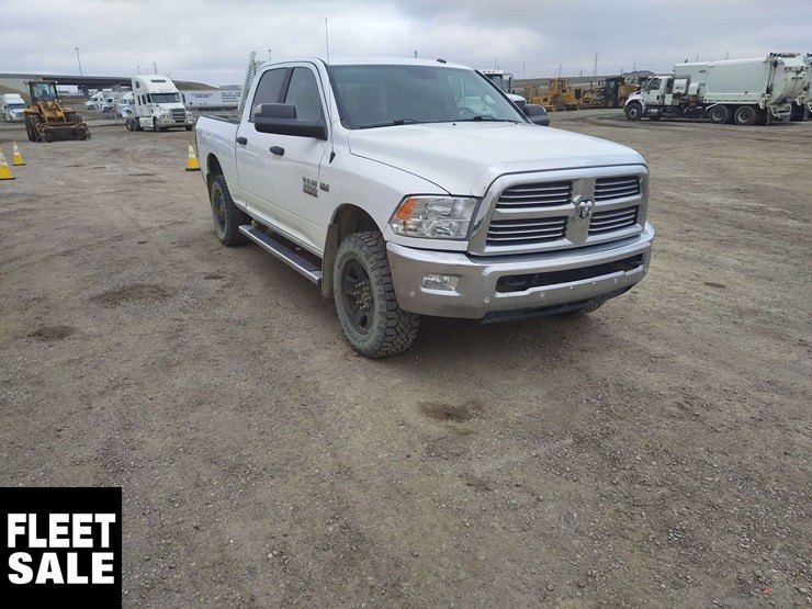 2017-dodge-2500-image-7