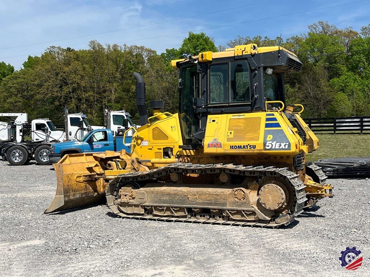 2018-komatsu-d51exi-24-image-3