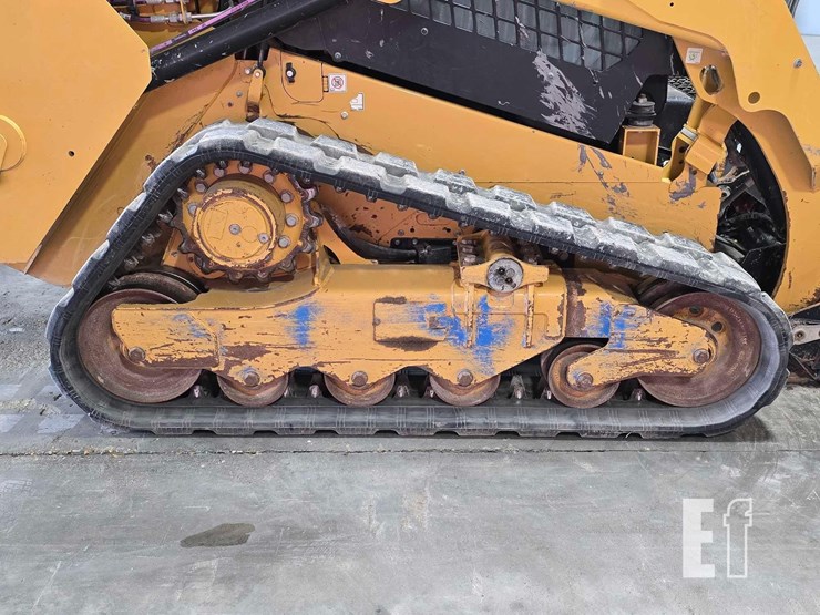 2023-caterpillar-259d3-image-33
