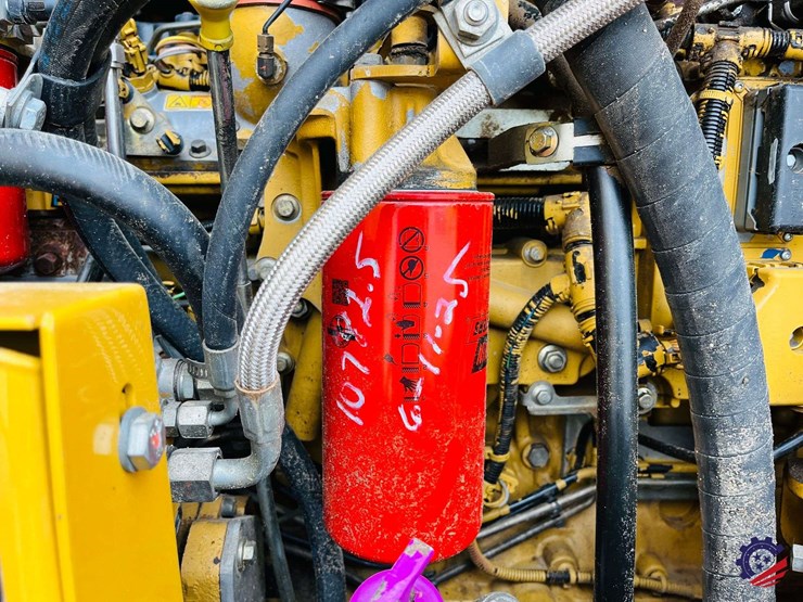 2010-caterpillar-120m-image-113