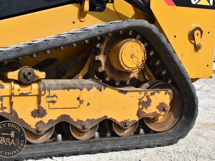 2017-caterpillar-259d-image-24