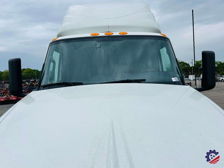 2024-international-lt62f-t/a-truck-tractor-image-12