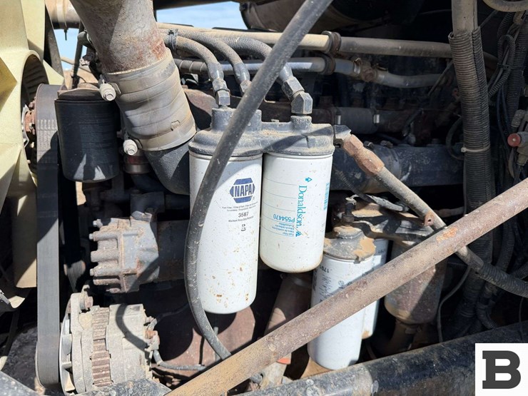 2000-mack-ch612-image-34