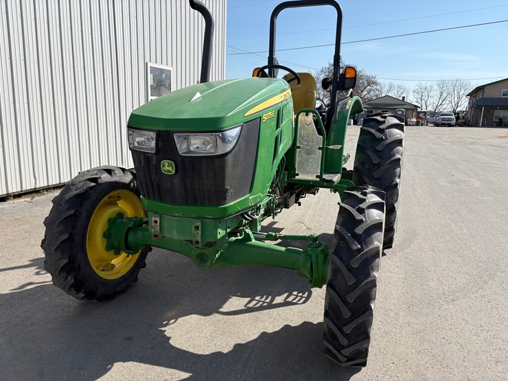 john-deere-5075e-image-4