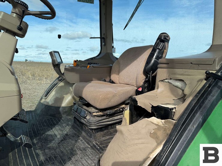 2014-john-deere-8295r-image-67