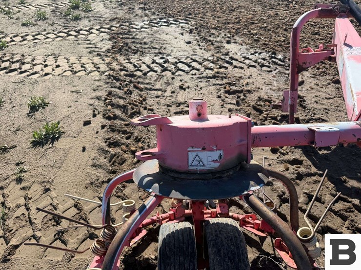 simak-hm-300-tedder-image-12