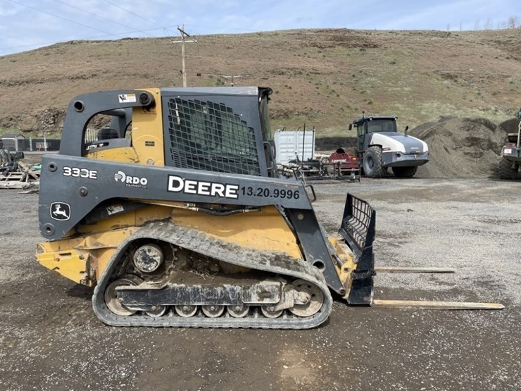 2013-deere-333e-image-6