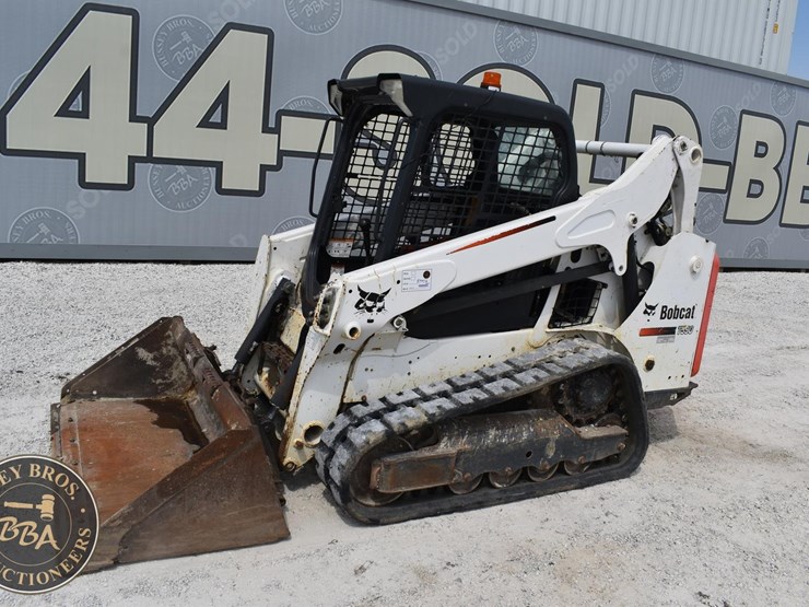 2016-bobcat-t590-image-1