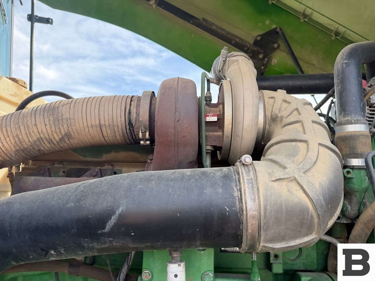 2004-john-deere-9520t-image-57