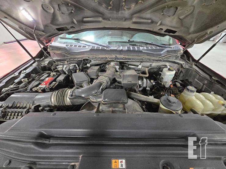 2021-ford-f350-image-18