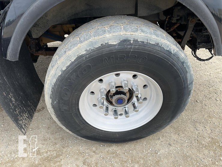 2003-kenworth-t800-image-23