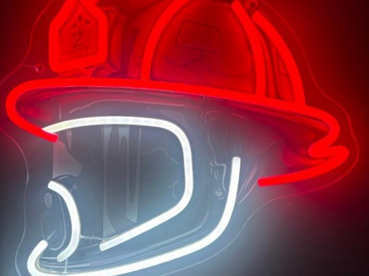 new-fireman-helmet-12in-x-13in-led-light-works-image-1