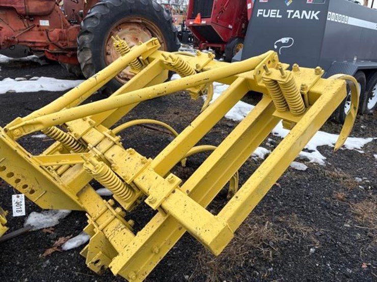 3pt-chisel-plow-image-1