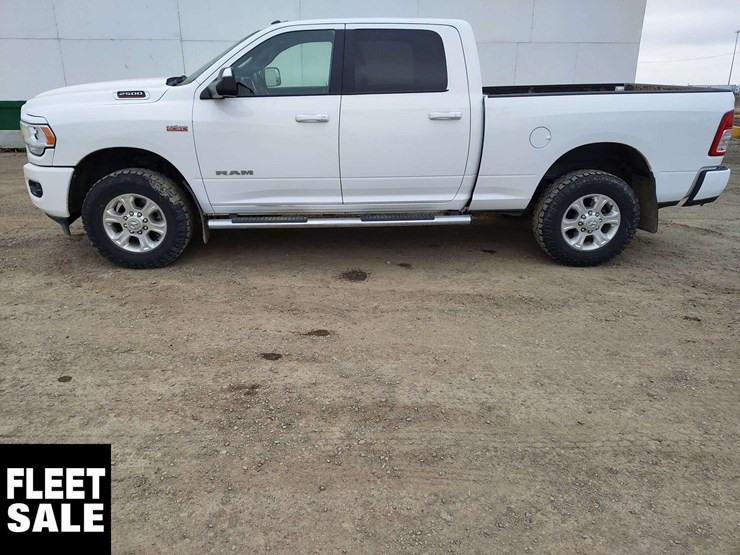 2019-dodge-2500-image-2