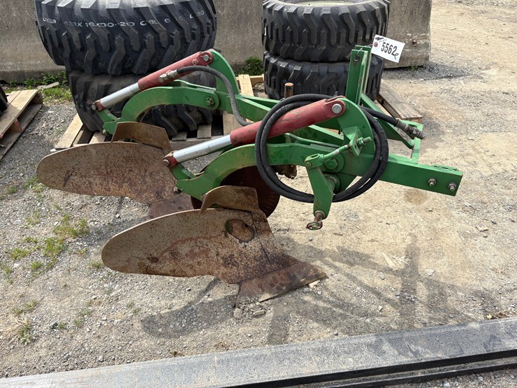 john-deere-2-image-1