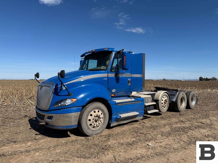 2013-international-prostar-image-2