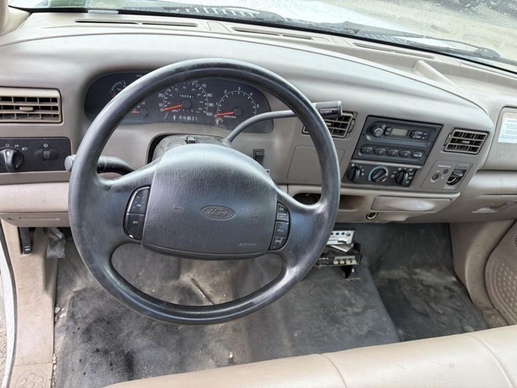 2001-ford-f350-image-13