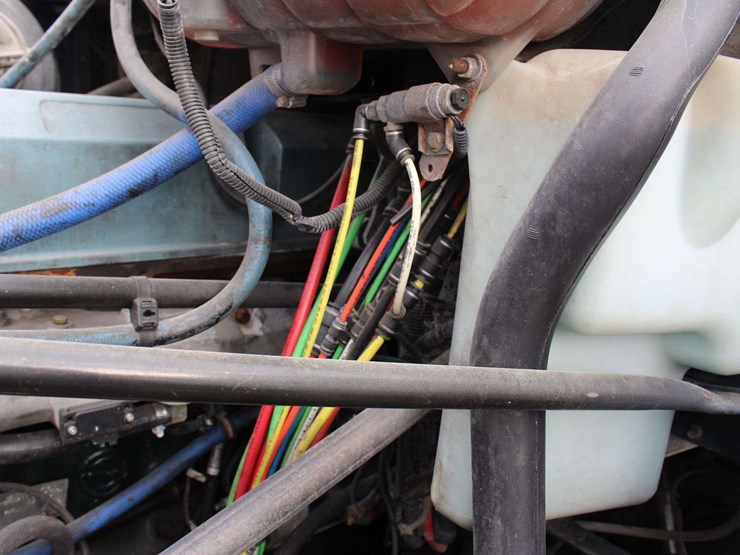 2015-freightliner-columbia-tractor-glider-2015-freightliner-columbia-3alxa7005fdgh5950-mileage:-image-53