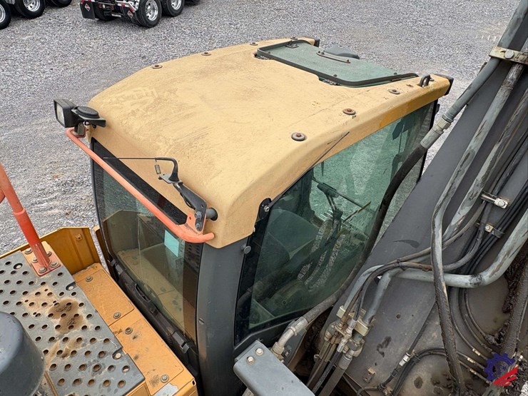 2017-volvo-ec300el-image-69