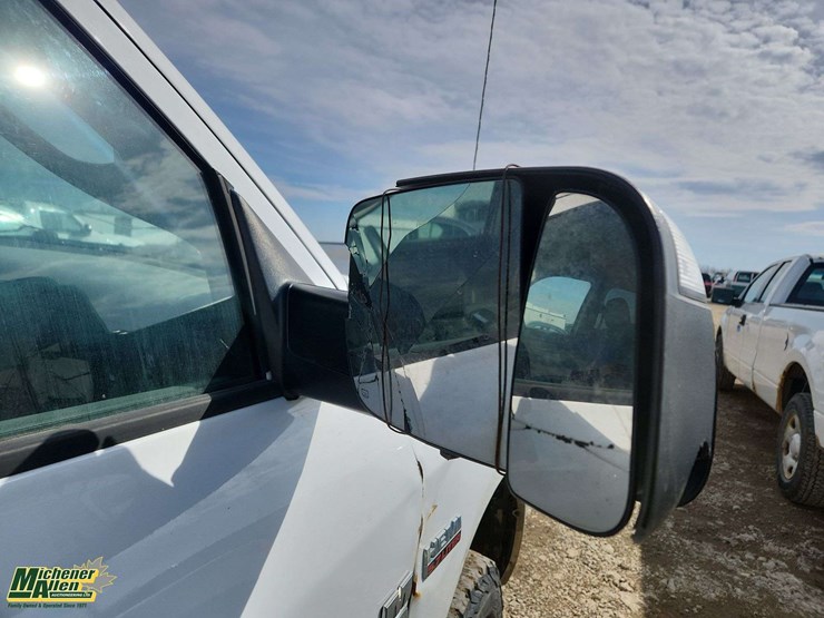 2013-dodge-2500-image-42