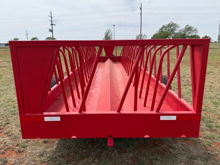 2026-theissen-hay-feeder-trailer-image-3