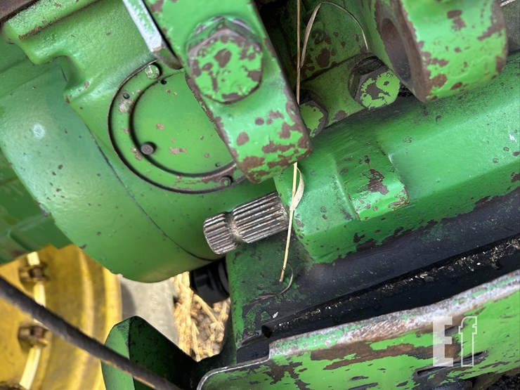 john-deere-4440-image-10