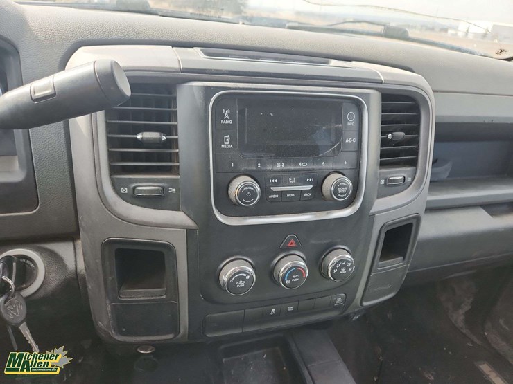 2013-dodge-2500-image-12