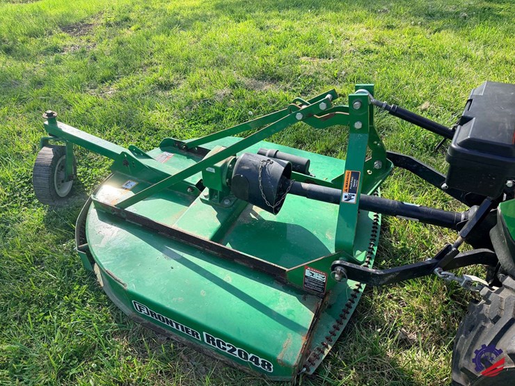 2025-john-deere-1023e-image-16