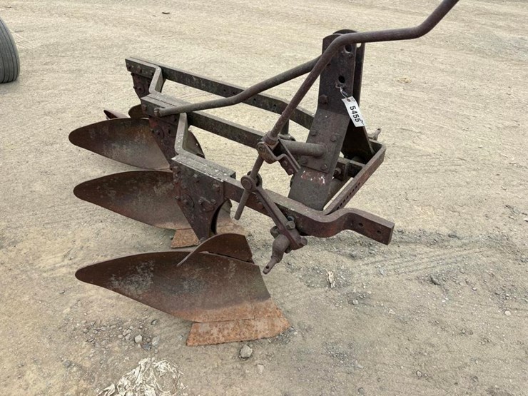 massey-ferguson-3-image-2