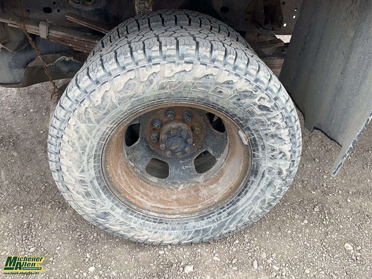 2015-dodge-3500-image-11