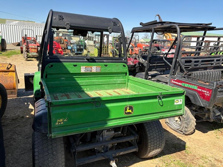 john-deere-gator-image-7