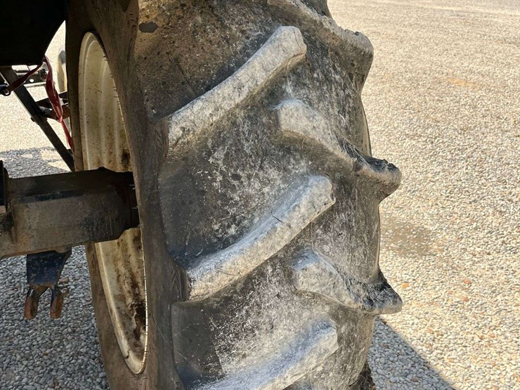 new-holland-tl80a-image-11