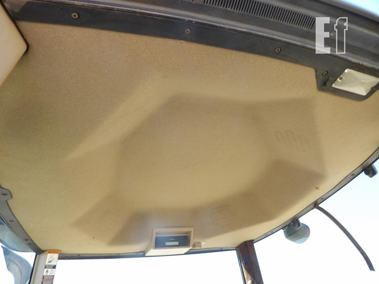 john-deere-8220-image-19